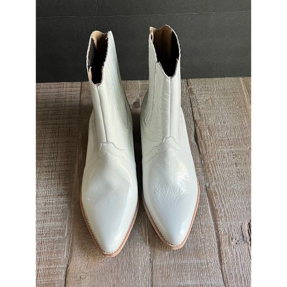 FREE PEOPLE New Frontier Chelsea Boots in Ivory patent leather 39 - Picture 3 of 8